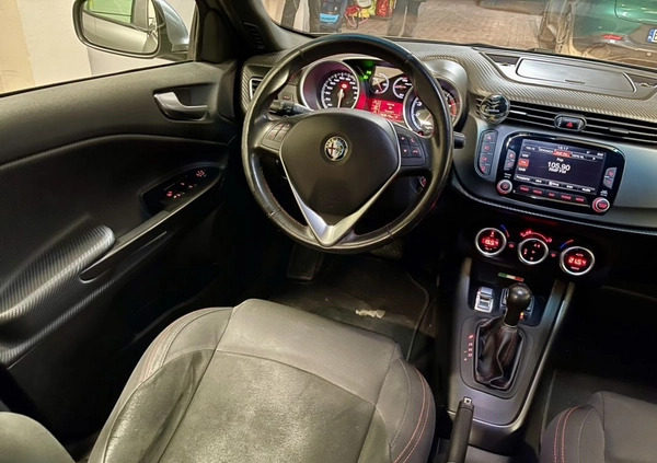 Alfa Romeo Giulietta cena 44800 przebieg: 190918, rok produkcji 2015 z Radomsko małe 742